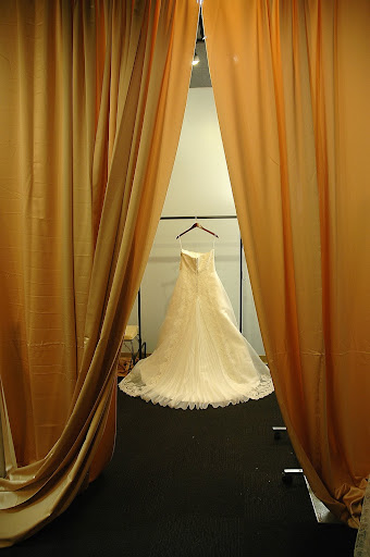 Le Salon bridal salon Troy, MI