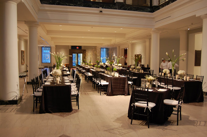 UMMA University of Michigan Museum of Art wedding in Ann Arbor with wedding planner TwoFoot Creative