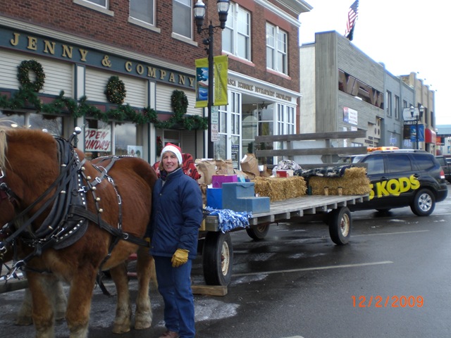 [December IHP 09 002[2].jpg]