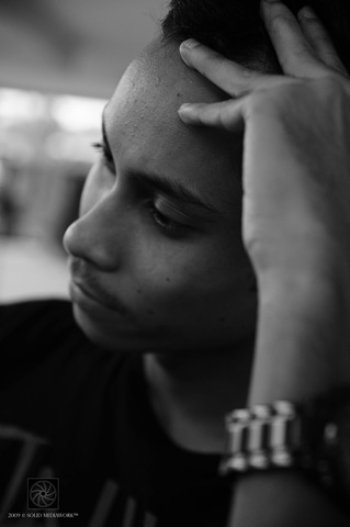[B&W2[7].jpg]