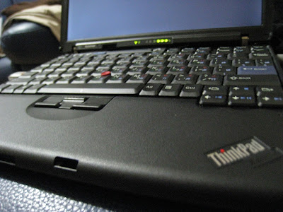 Breezy Dream™: 世界上最後一篇ThinkPad X61 開箱文？
