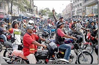 [moto-taxistas_thumb[2][4].jpg]