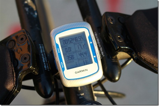 Edge 500 mount system on triathlon bike