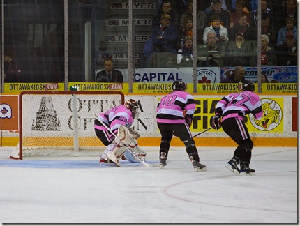 Pink Game || Canon EOS 50D/ EF 70-200mm f/2.8L @ 200mm | 1/1000s | f/3.2 | ISO1000