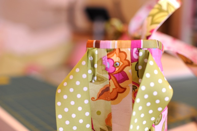 [Carry Me Bag Ribbon[11].jpg]