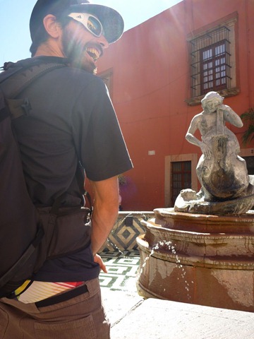 [P1020556_1[5].jpg]
