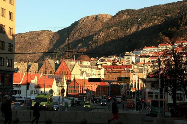 [Bergen2010 009-2[3].jpg]
