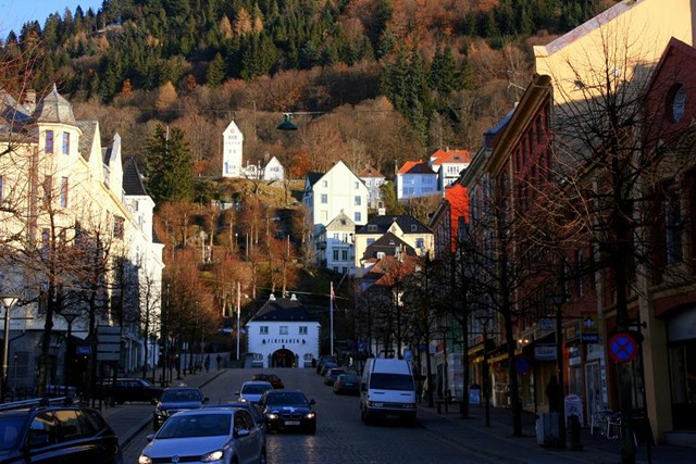 [Bergen2010 030-2[3].jpg]