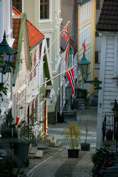 [Bergen2010 008-2[4].jpg]