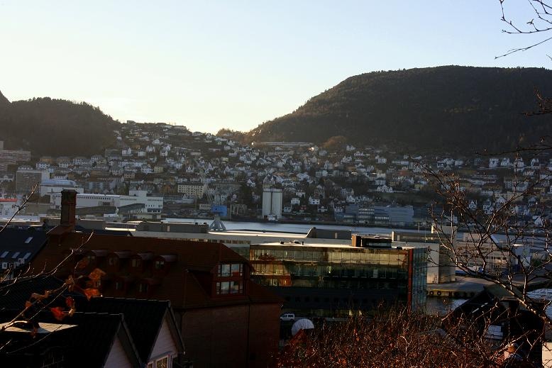[Bergen2010 010-2[4].jpg]
