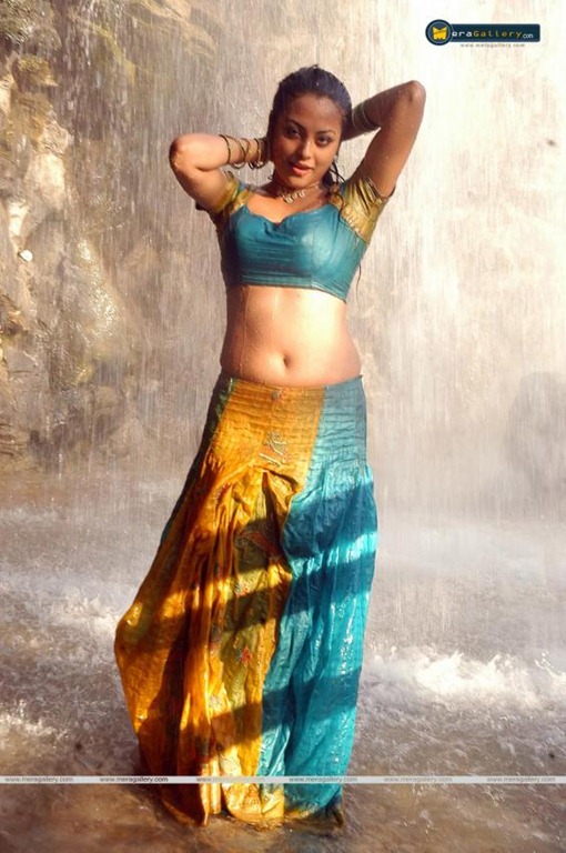 [Meenakshi_MeraGallery_ _29_[2].jpg]
