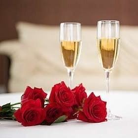 [wine and roses[4].jpg]