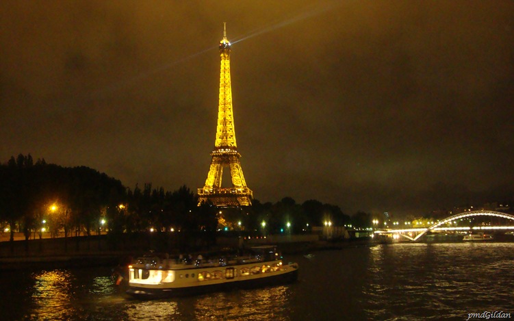 [Paris By Night 051.jpg]