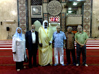 Miembros del Comité Ejecutivo de la World Islamic People Leadership (WIPL) en la mezquita central de Yakarta