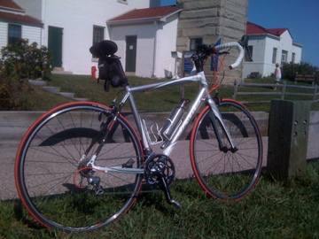 Jamis Ventura Race low-angle