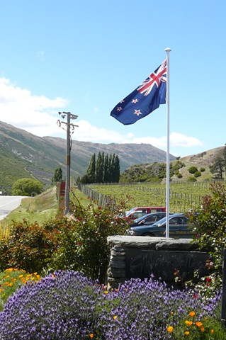 [queenstown winery 1[3].jpg]