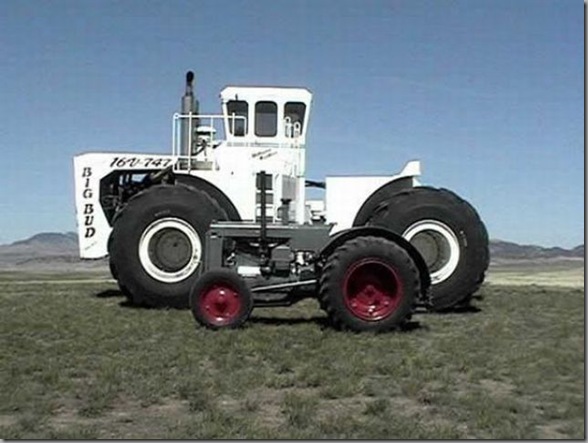 Um dos maiores Tratores no Mundo (2)