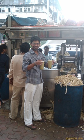 [Kala Ghoda Festival Sugarcane Juice Jumbo Glass (2)[5].jpg]
