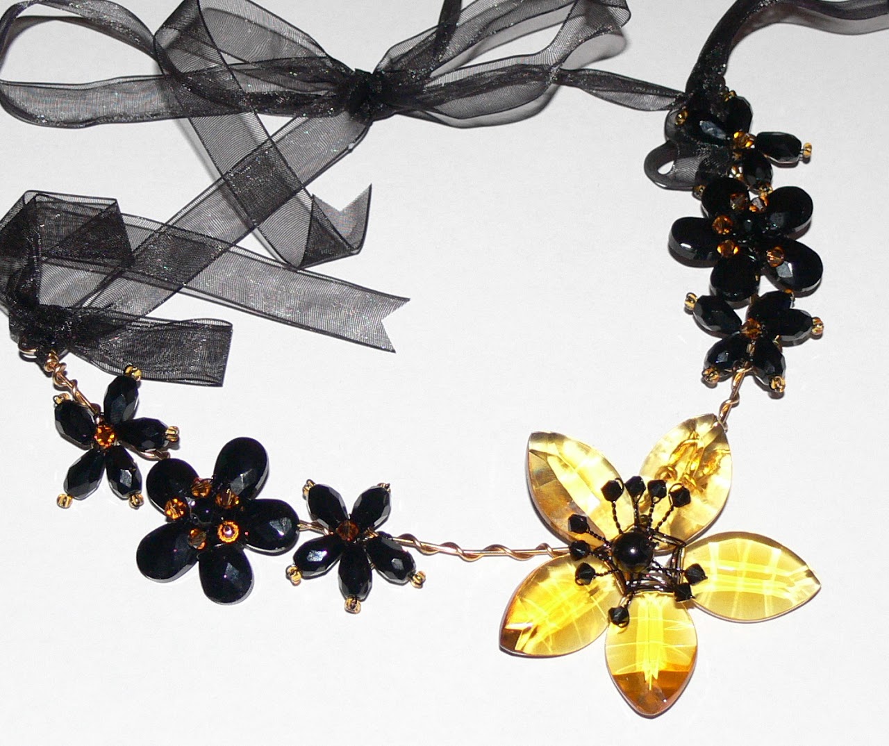*Bloom* DIY Necklace Kit - Amber/Black