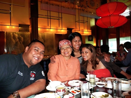 Lunch with the lovely Harrith-Kassims on arriving in KL