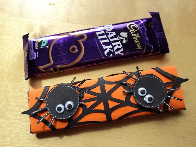 [Halloween Spiders Web Chocolate Bar[4].jpg]
