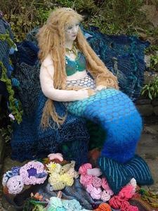 [RLNI knitted mermaid[5].jpg]