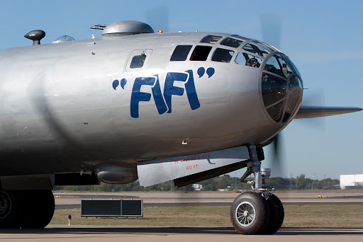 IMAGE: http://lh3.ggpht.com/_XsLGzUL_Vtw/TNcRRiK1CxI/AAAAAAAAAV4/27dfYf3GJQE/2010%2010%2029%20377.jpg