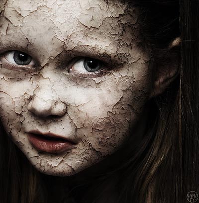 Cracked GirlFace Cracked GirlFace