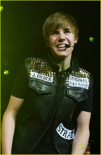 Justin Bieber pictures at Jingle Ball 2010