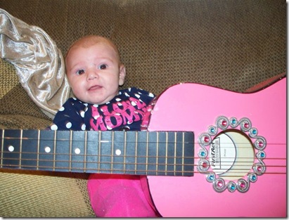 bella guitar 3