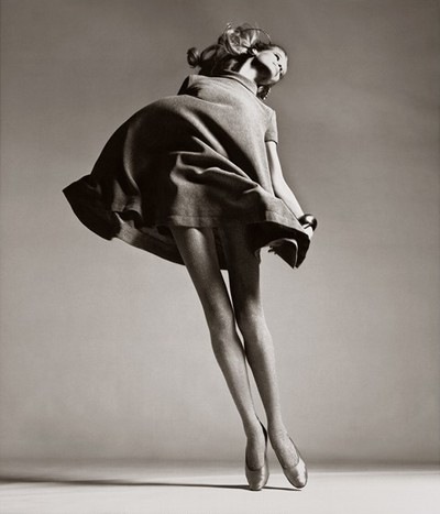 [veruschka-dress-by-bill-blass-new-york-january-1967-richard-avedon[7].jpg]