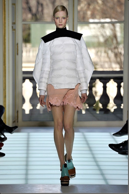 Balenciaga Autumn Winter 2010
Paris Fashion Week
Copyright Catwalking.com
'One Time Only' Publication
