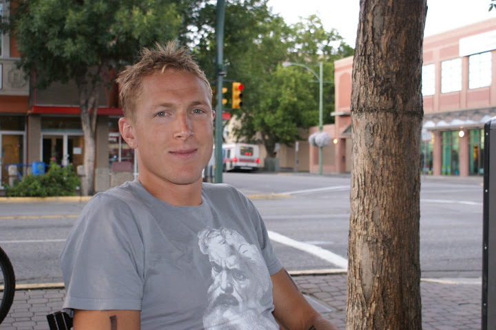 Leif Baradoy Post-race. Post-coffee. Post-beer (one). Post-pre-supper-sushi. Still able to walk and smile.