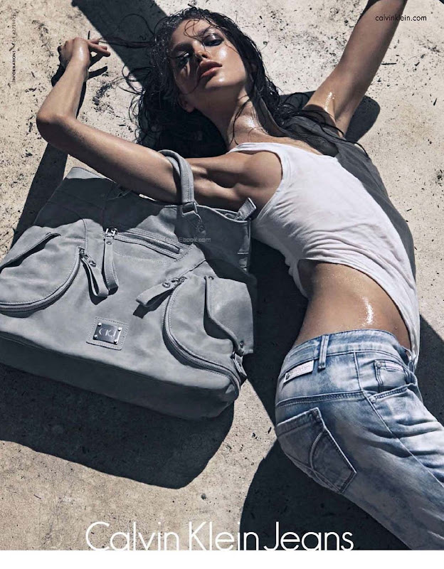 Calvin Klein Jeans, primavera verano 2010 con Eva Mendes y Jamie Dornan