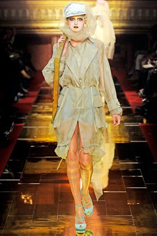 John Galliano,Fashion Show SS 2011