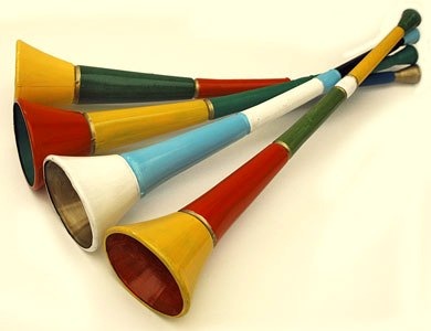 [vuvuzelas[1].jpg]