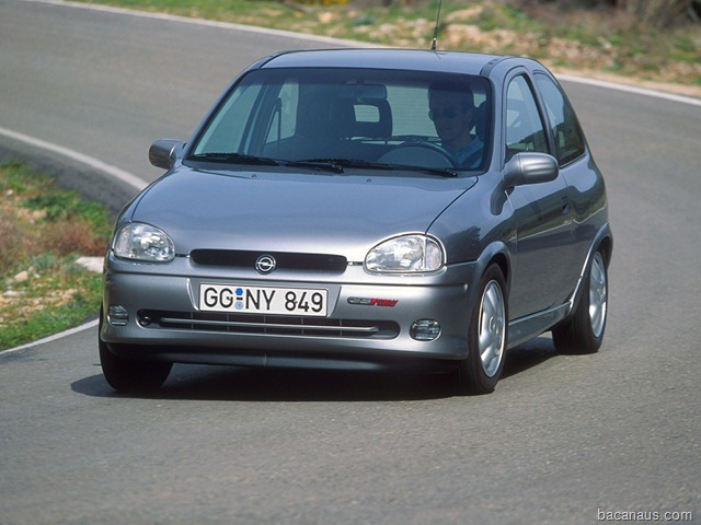 [opel_corsa-b-gsi-1993-1995_r2[3].jpg]