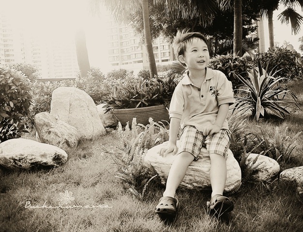 [Josh-smile-(BW)[1].jpg]