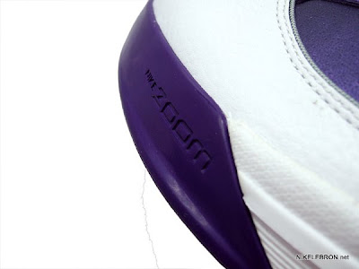 Nike Zoom Soldier IV TB WMNS White/Purple Sample New Photos nike zoom soldier 4 tb white purple 2 05 Nike Zoom Soldier IV TB WMNS White/Purple Sample New Photos