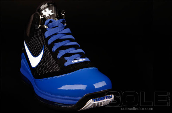 Nike Air Max LeBron VII University of Kentucky PE Detailed Photos