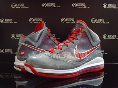 Cool Grey/Varsity Red White Nike Max LeBron VII (7) First Pics nike air max lebron 7 ss grey white red 1 02 Cool Grey/Varsity Red White Nike Max LeBron VII (7) First Pics