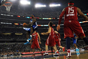 lebron james nba 100214 all star dallas 52 2010 NBA All Star: D Wade and LeBron lead EAST in Front of 108k