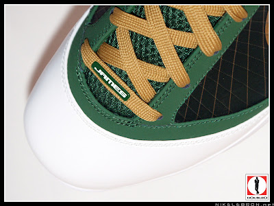 nike air max lebron 7 pe svsm away 3 03 Air Max LeBron VII (7) SVSM Away Player Exclusive Showcase