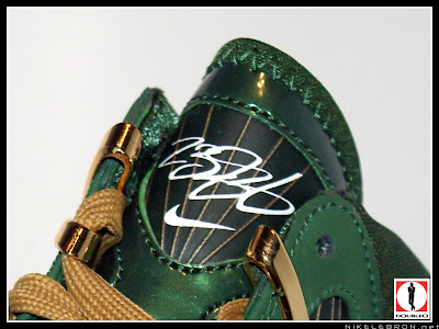 nike air max lebron 7 pe svsm away 3 05 Air Max LeBron VII (7) SVSM Away Player Exclusive Showcase