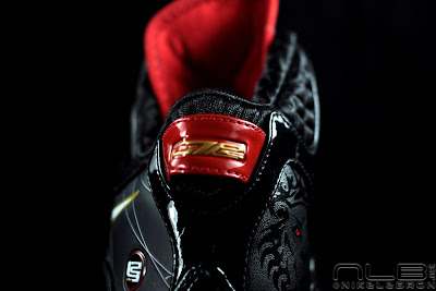 Coming Soon... Nike ?Zoom? LeBron VII P.S. Black/White/Red lebron7 ps black red white 16 web Coming Soon... Nike ?Zoom? LeBron VII P.S. Black/White/Red