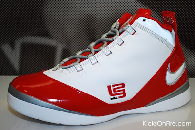 Ohio State osu lebrons zs2 home 01 Ohio State