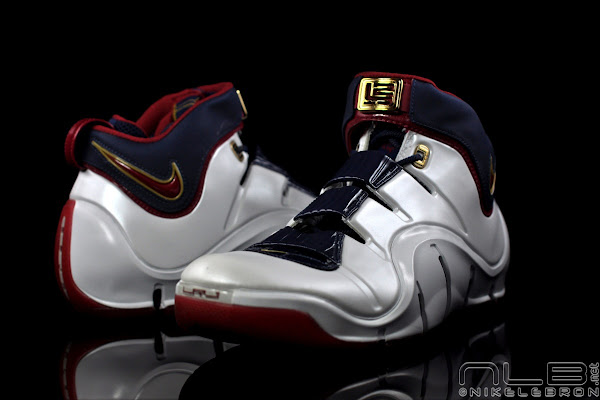 Throwback Thursday Nike Zoom LeBron IV Cavaliers Colorway