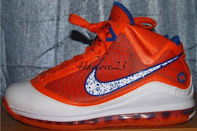 Nike Air Max LeBron VII Hardwood Classic Orange PE New Images nike air max lebron 7 pe hardwood orange 3 01 Nike Air Max LeBron VII Hardwood Classic Orange PE New Images
