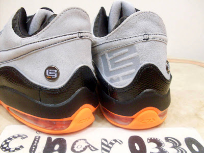 Nike Air Max LeBron VII Low Wolf Grey/Total Orange White Sample nike air max lebron 7 low ss grey orange white 1 03 Nike Air Max LeBron VII Low Wolf Grey/Total Orange White Sample