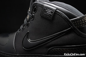 General Release Zoom LeBron VIs Black Navy New Photos nike zoom lebron 6 gr black anthracite 9 09 General Release Zoom LeBron VIs Black Navy New Photos